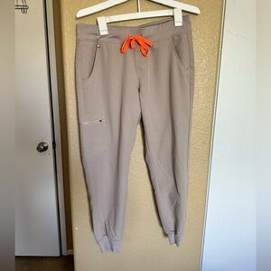 Figs jogger scrub pant in boulder